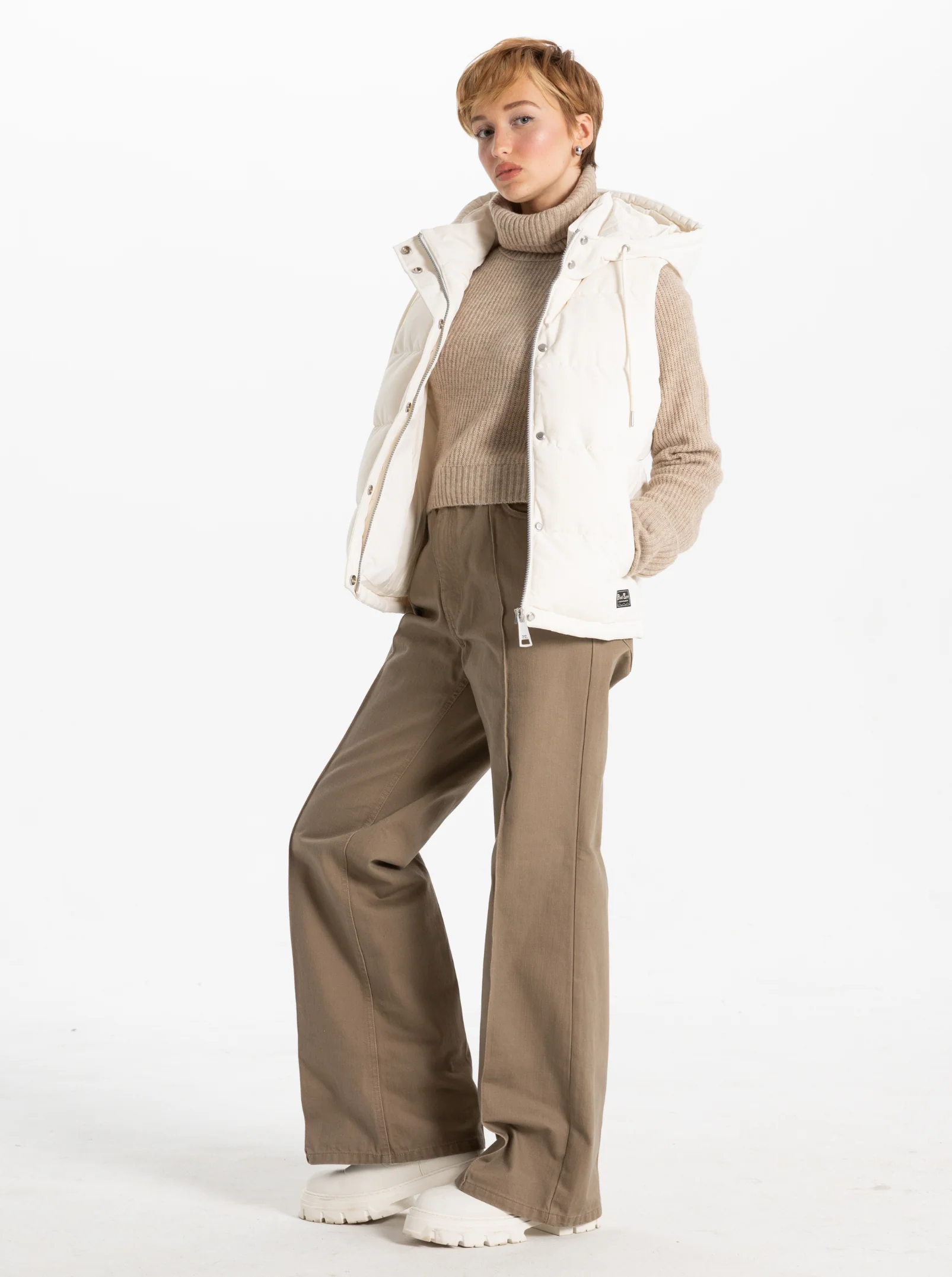 BROOKLYN | The Perfect Vest || BROOKLYN | Le Gilet Parfait - Image 9