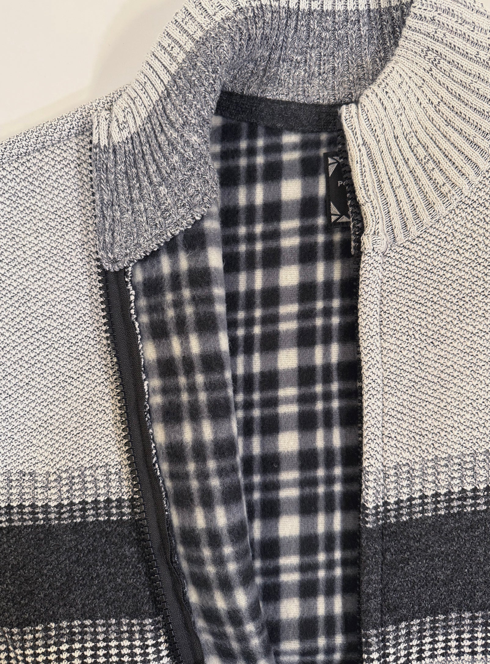 CALEB | Bonded Micro-Fleece Mock-Neck Zip Cardigan || CALEB | Cardigan zippé à col montant doublé en micropolaire - Image 6