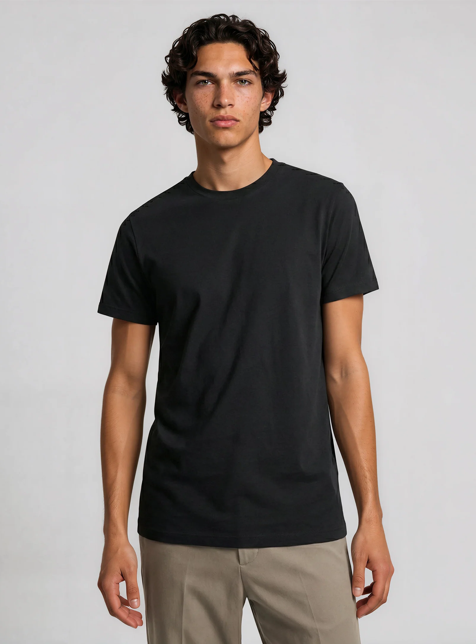 KIX | Essential Cotton Crewneck T-Shirt || KIX | T-shirt essentiel en coton à col rond - Image 15