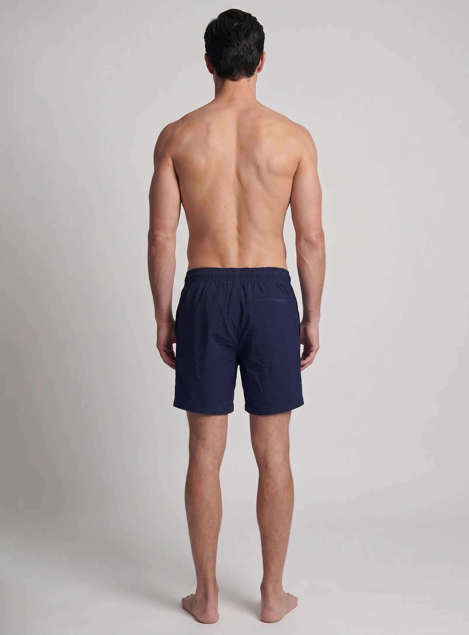 MERO | Iconic recycled 4 way stretch microfiber swim shorts || MERO | Iconique short de bain en microfibre stretch 4 directions recyclée - Image 8