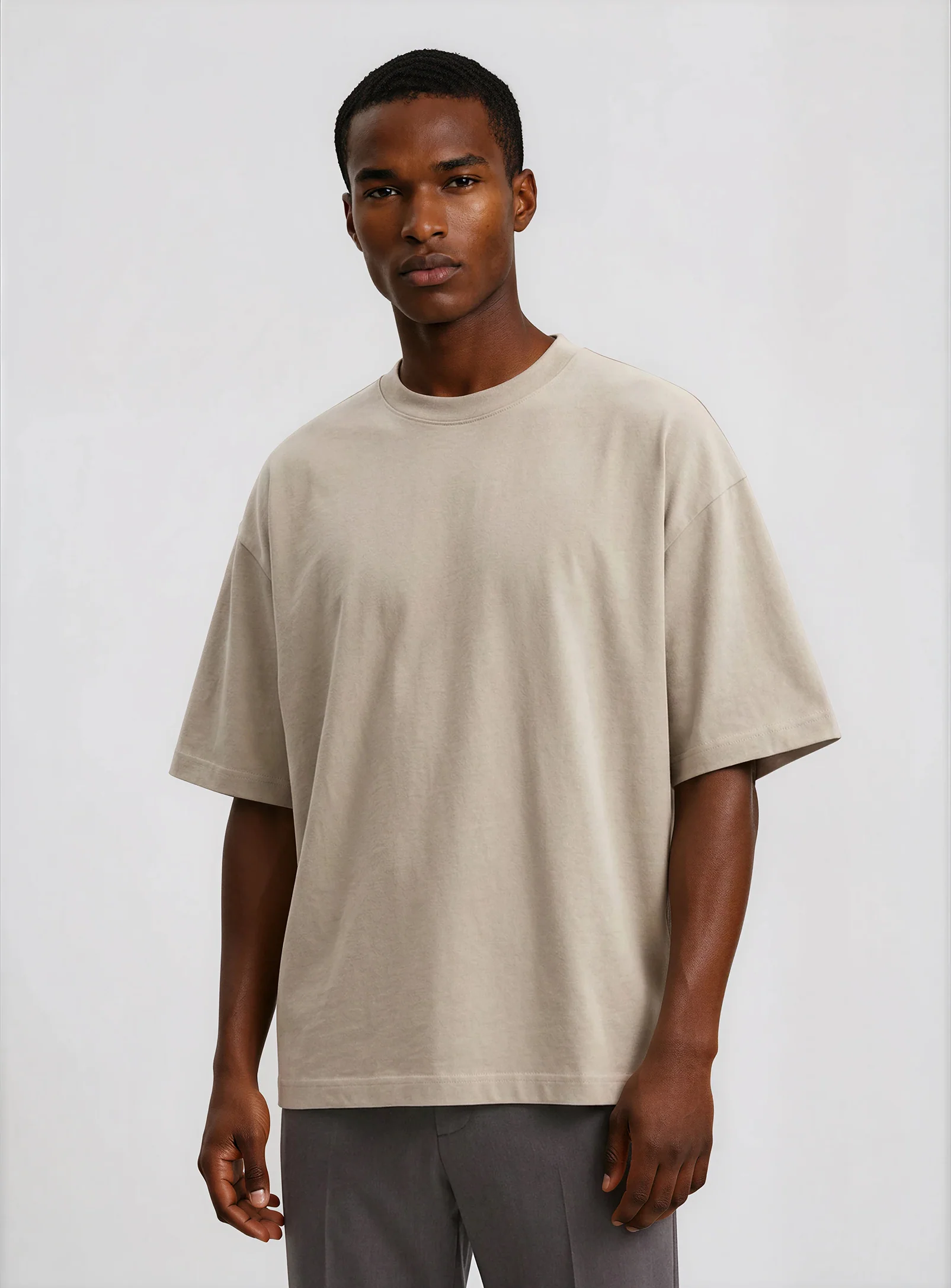 PETE | Oversized Crewneck T-Shirt || PETE | T-shirt À Col Rond Surdimensionné - Image 4