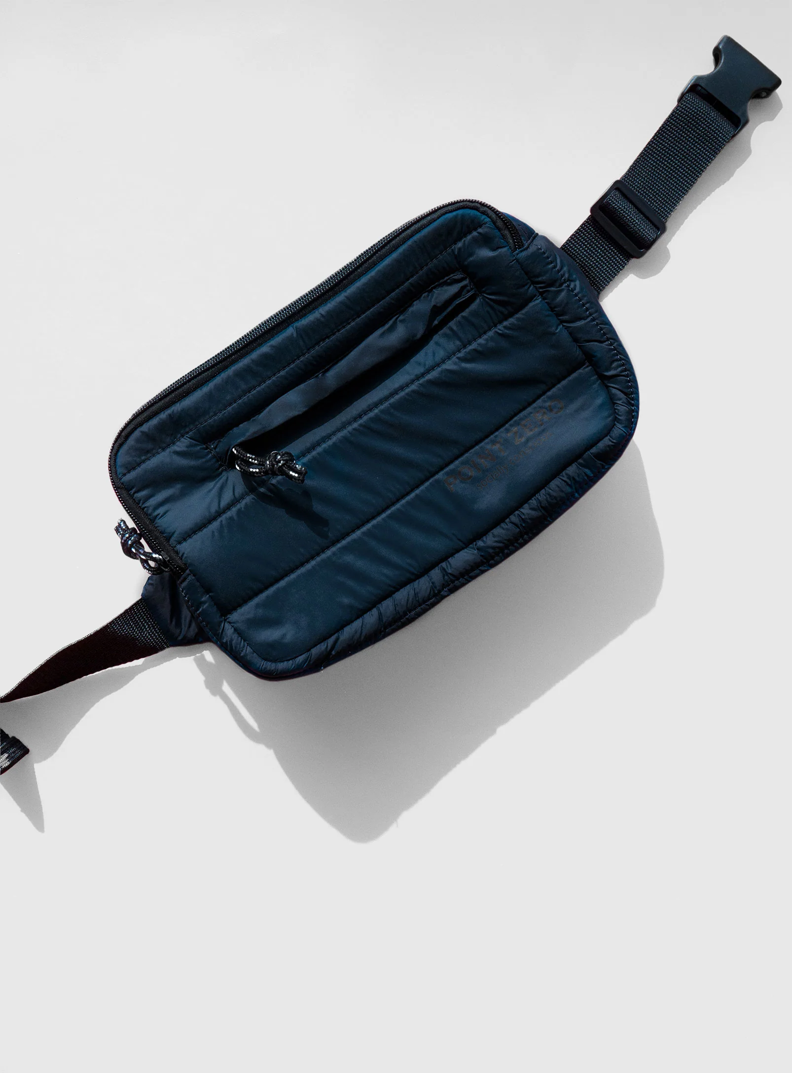 POUCH | Puffer belt bag||POCHETTE | Sac banane matelassé - Image 11
