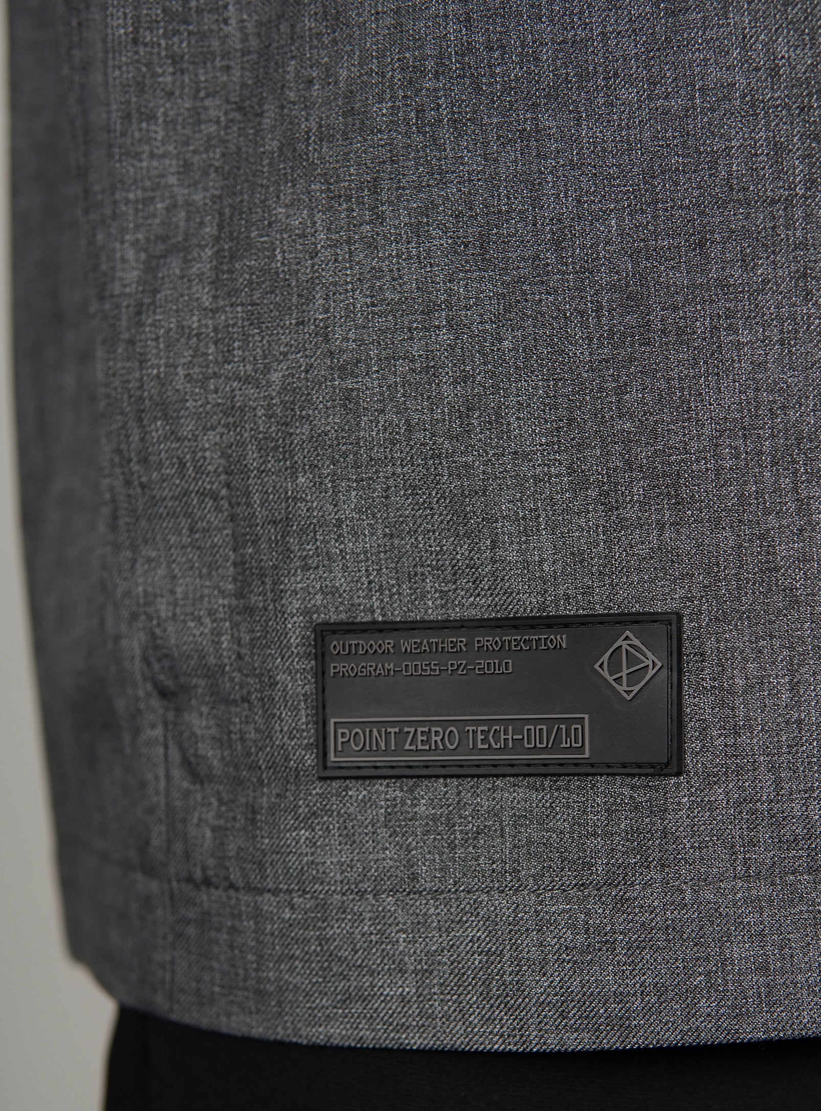 MATISSON | Textured Technical Hybrid Jacket || MATISSON | Veste Zippée à Capuche Technique texturée - Image 13