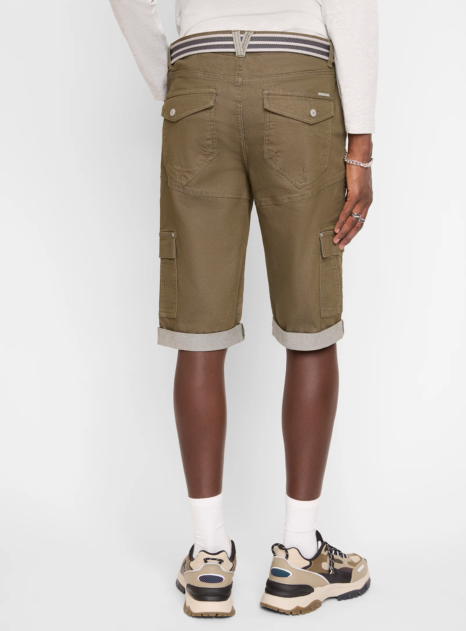 TOLGA | 2-TONE STRETCH DENIM CAPRI WITH BELT || TOLGA | CAPRI EN DENIM STRETCH 2 TONS AVEC CEINTURE - Image 4